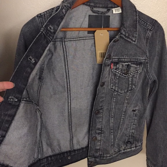 Levi's Jackets & Blazers - 🆕Levi Jean jacket